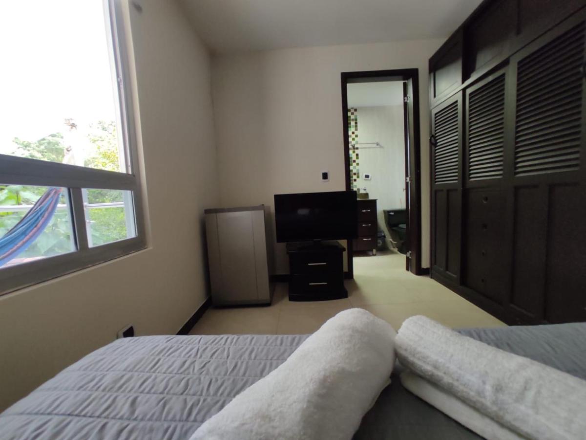 Habitacion Privada En Finca Turistica Hualcala La Mesa  Eksteriør billede